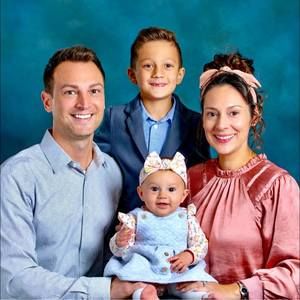 Meet your Posher, Gregory